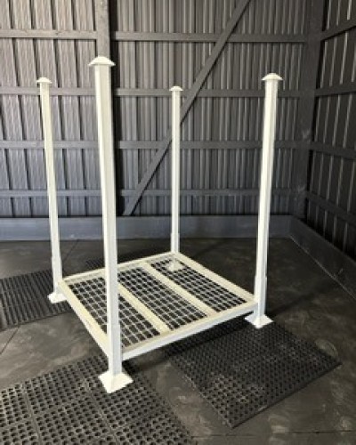 48 x 48 x 61